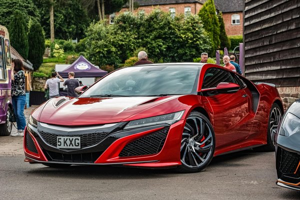 Test et avis : Quels sont les meilleurs systèmes audio pour le tuning de votre voiture ?